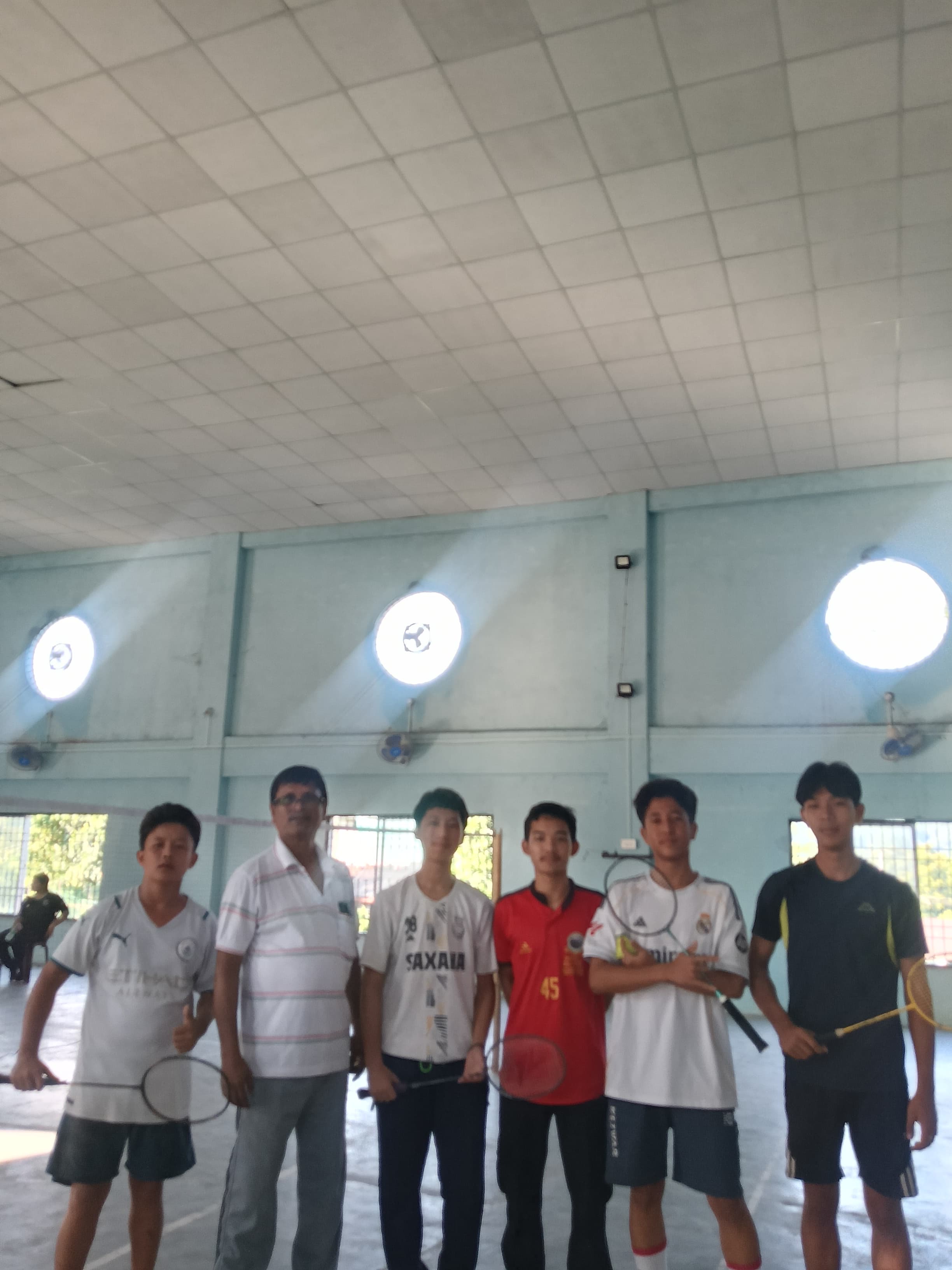 School badminton players
